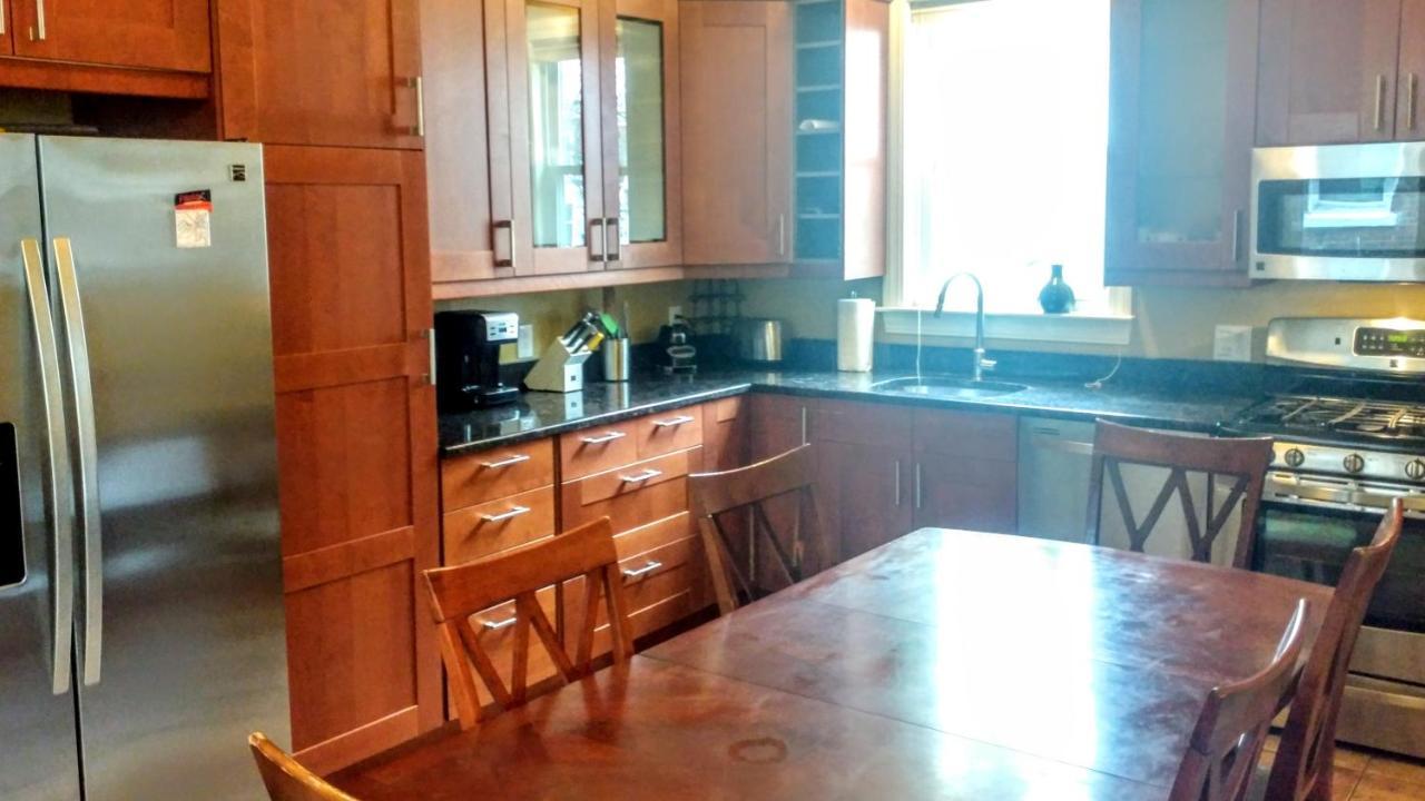 2 Bedroom Boston Condo In Jamaica Plain With Parking Екстериор снимка