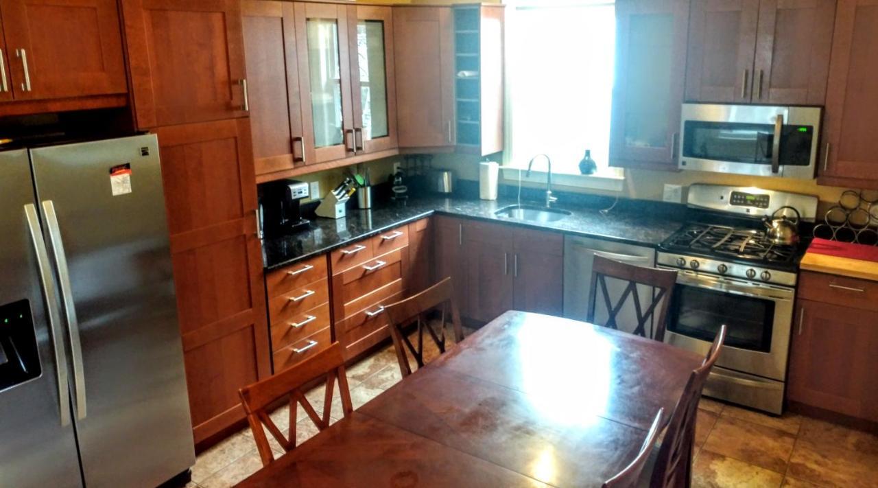 2 Bedroom Boston Condo In Jamaica Plain With Parking Екстериор снимка