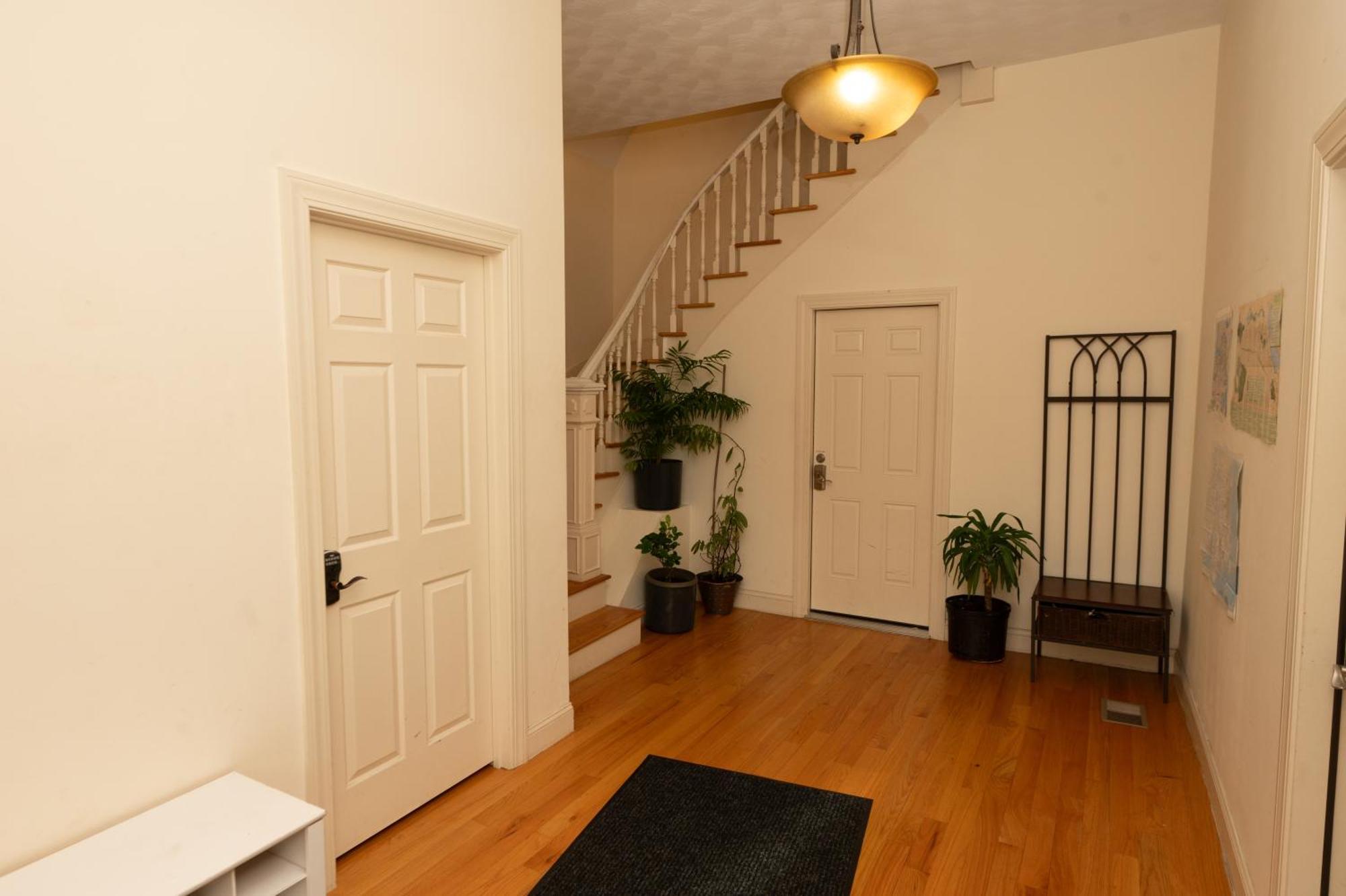 2 Bedroom Boston Condo In Jamaica Plain With Parking Екстериор снимка